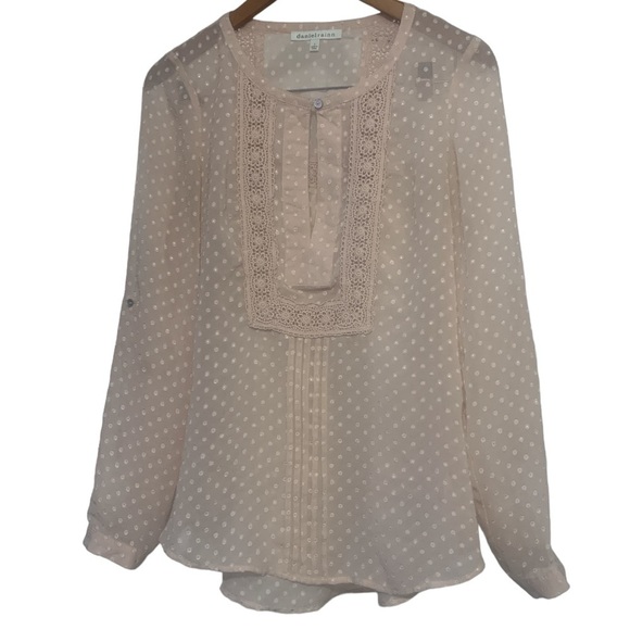 Daniel Rainn Tops - Daniel Rainn Size Small polka dot light pink/cream long sleeve blouse